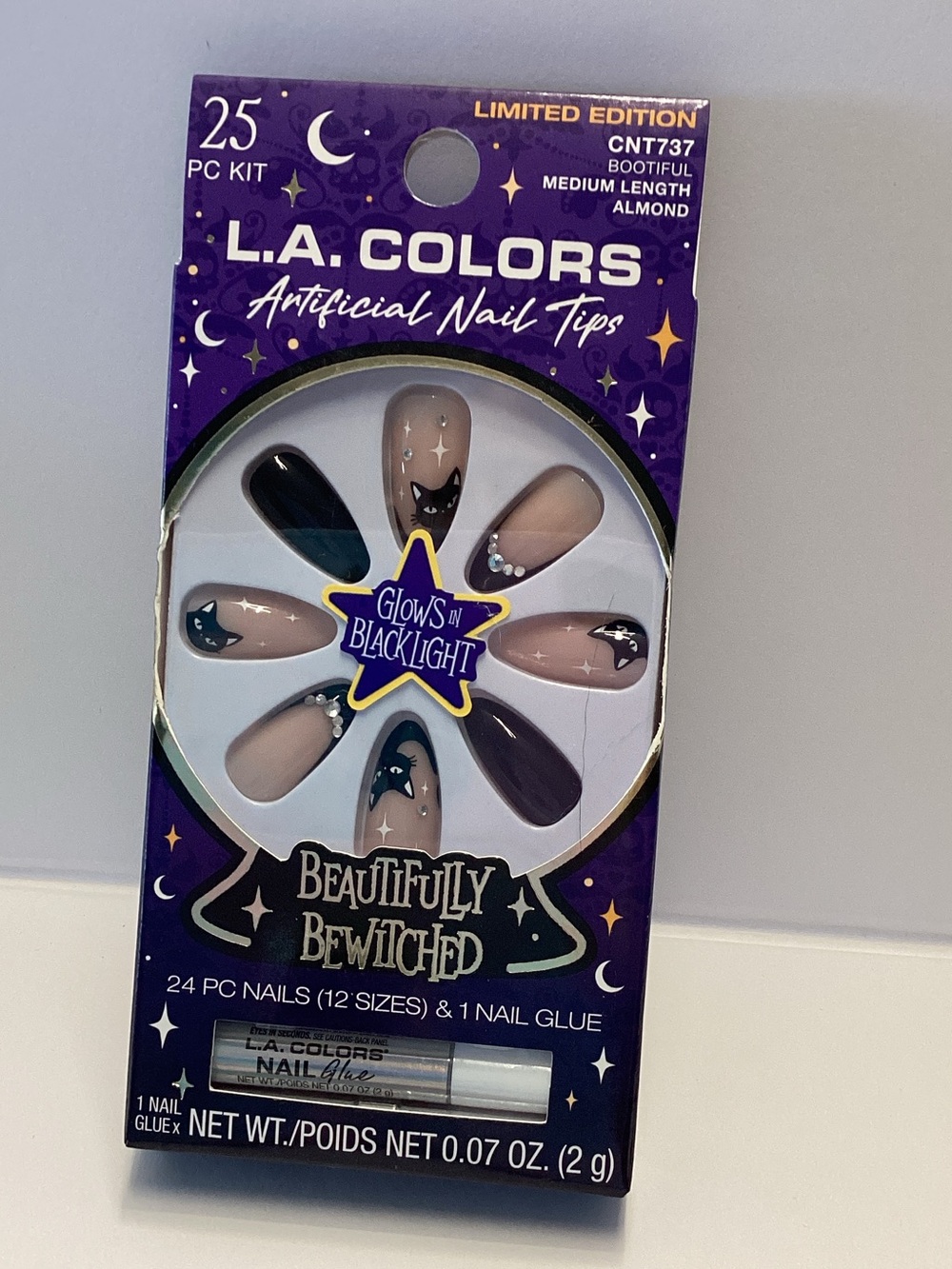 L.A. Colors Beautifully Bewitched Press-On Nails - Black, Nude
